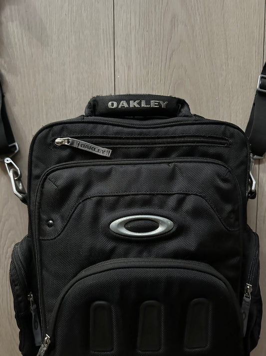 Oakley Crossbody Sling Bag / Messenger