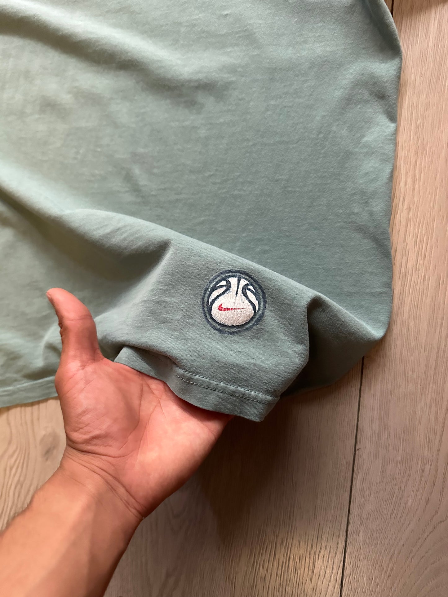 Vintage 90’s Nike Basketball Tee