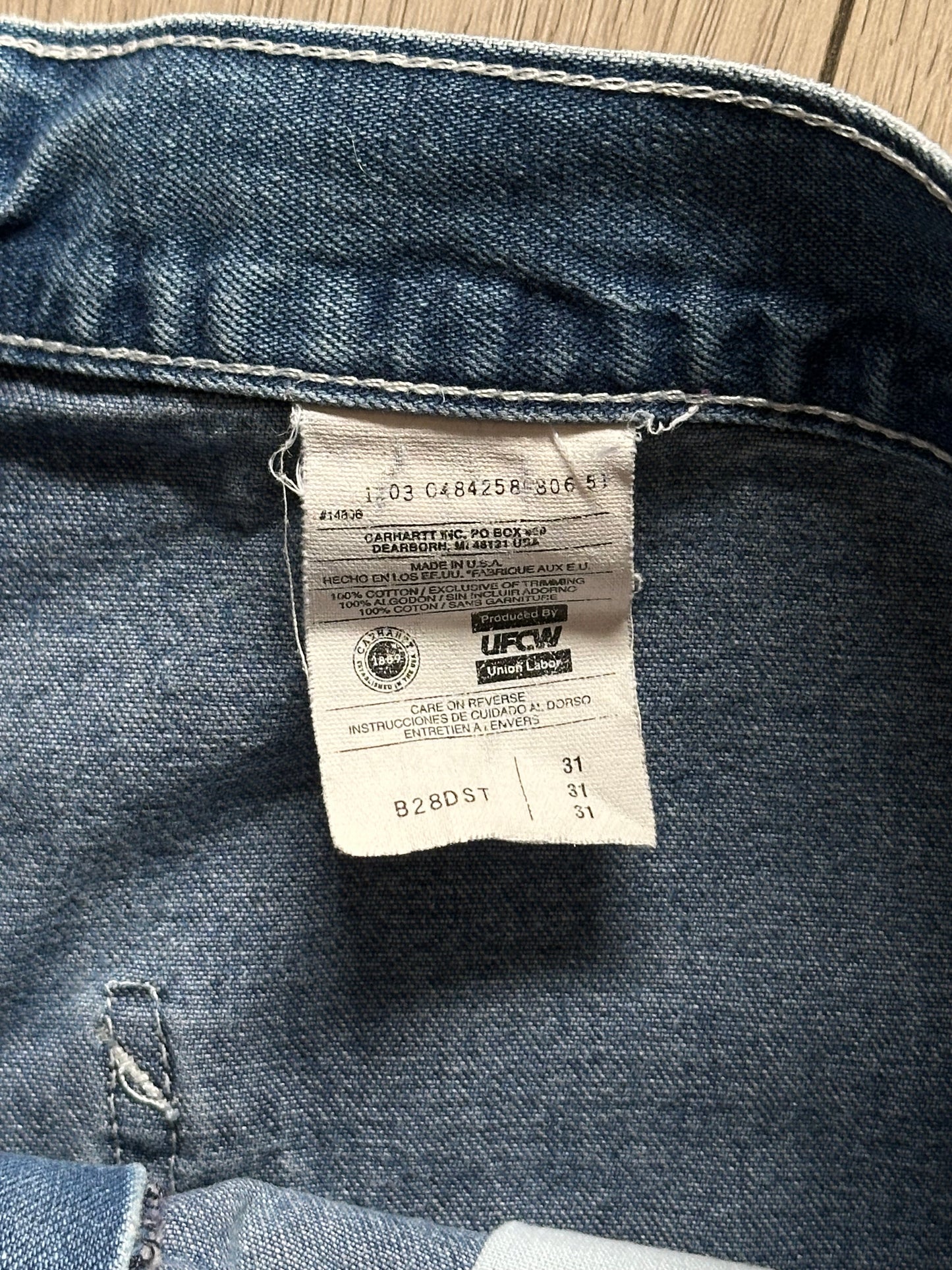 Vintage Carhartt Carpenter Shorts “B28DST” (2003)