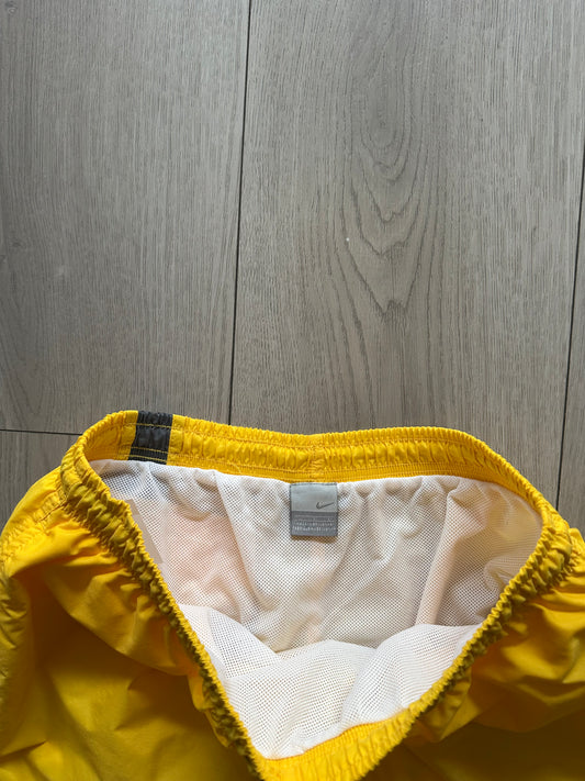Vintage 00’s Nike Track Shorts