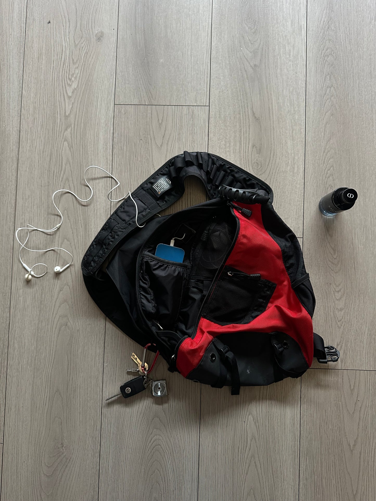 Vintage 90’s Oakley Sling Backpack